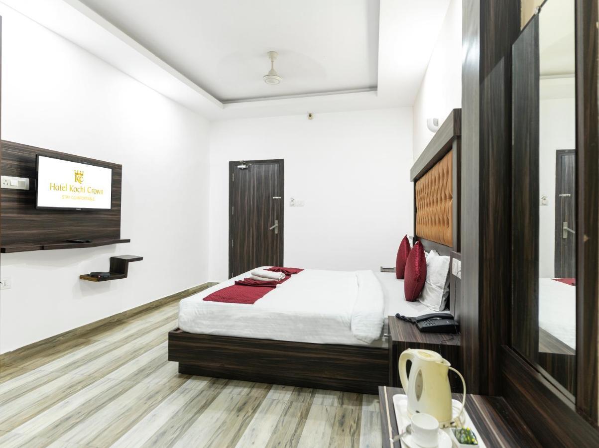 Hotel Kochi Crown Exterior foto